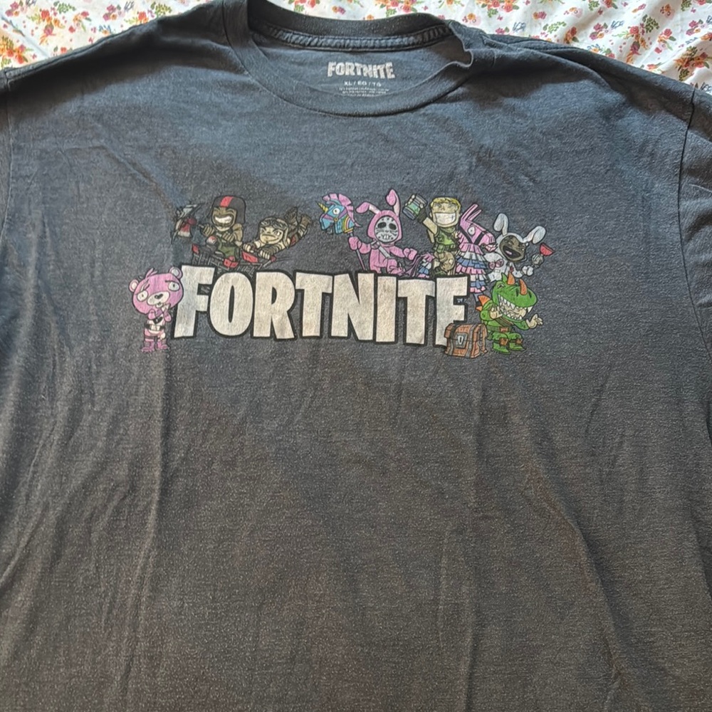Fortnite Gray Graphic Tee - Short Sleeve